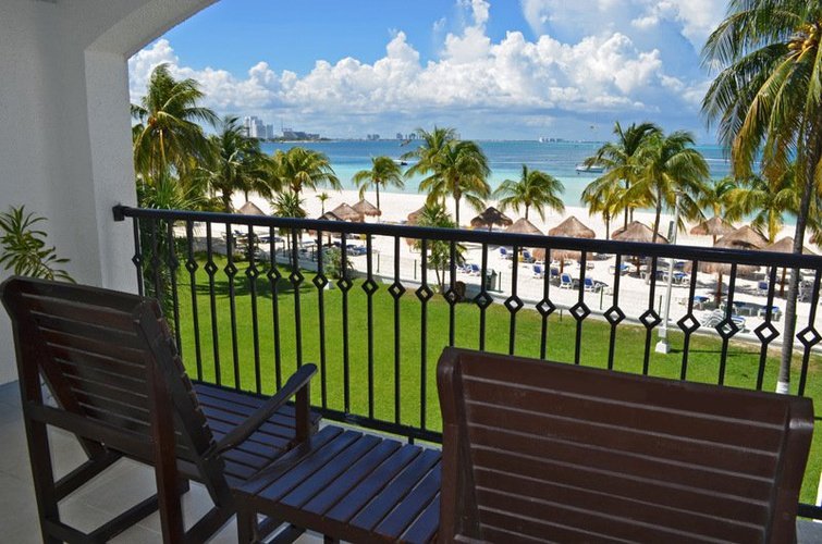 Balcón Beachscape Kin Ha Villas & Suites Cancún